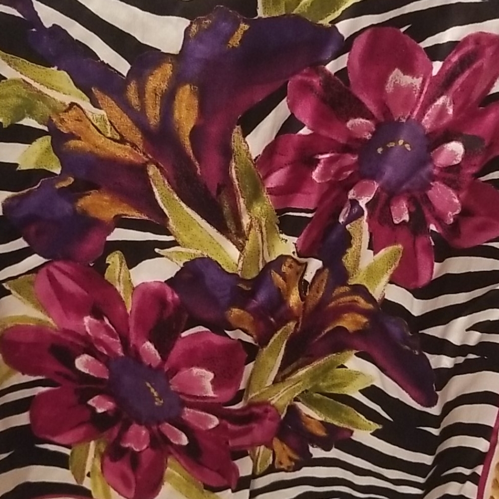 Chico's blouse - Picture 3 of 8